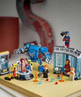 LEGO LEGO Super Heroes 76315 Iron Mans Laboratory: Hall of Armor