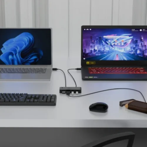 Alternative view of i-tec Universal KVM HUB 2x USB-C + 2x USB-A 3.0