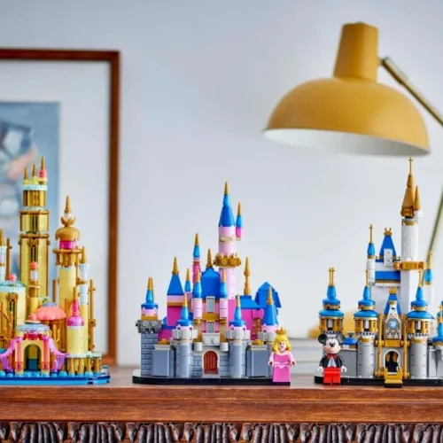 Alternative view of LEGO Klocki Disney 40720 Mały zamek śpiącej Królewny