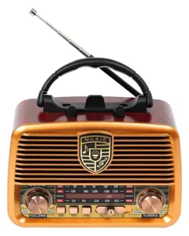 Alternative view of BLOW Analog radio RA10 AM/FM solar