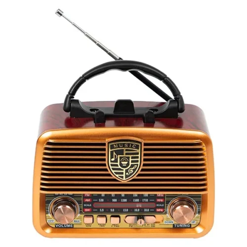 Alternative view of BLOW Analog radio RA10 AM/FM solar