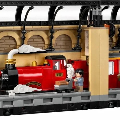 Alternative view of LEGO Klocki Harry Potter 76450 Book nook: Ekspres do Hogwartu