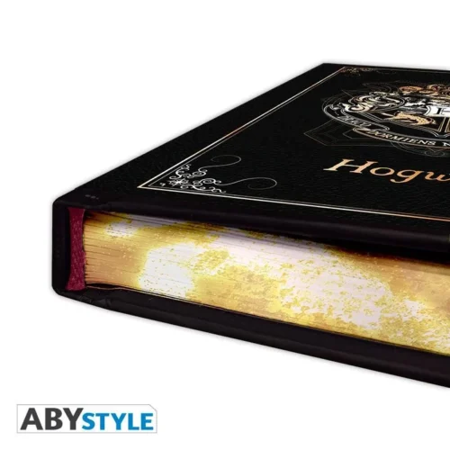 Тефтер ABYSTYLE HARRY POTTER Premium Hogwarts A5