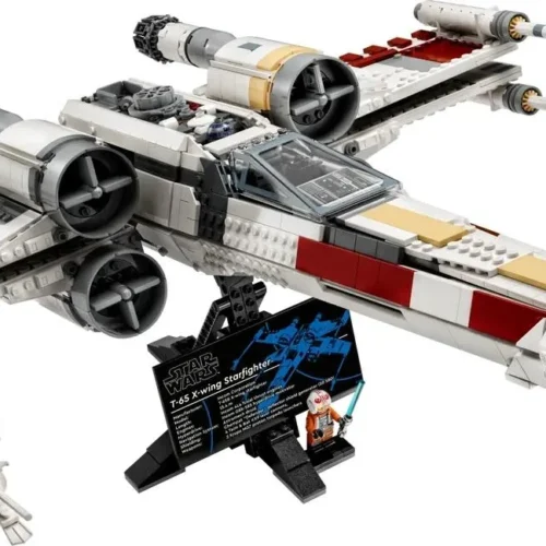 Alternative view of LEGO Star Wars - X-Wing Starfighter - 75355