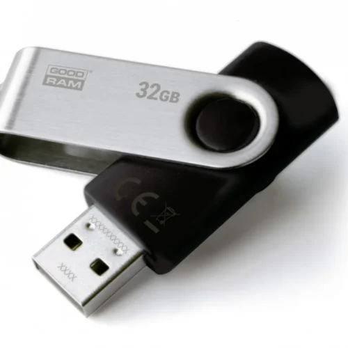 Alternative view of GOODRAM UTS2 черен 32GB USB2.0