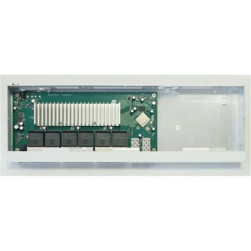 Суич MikroTik CRS326-24S+2Q+RM