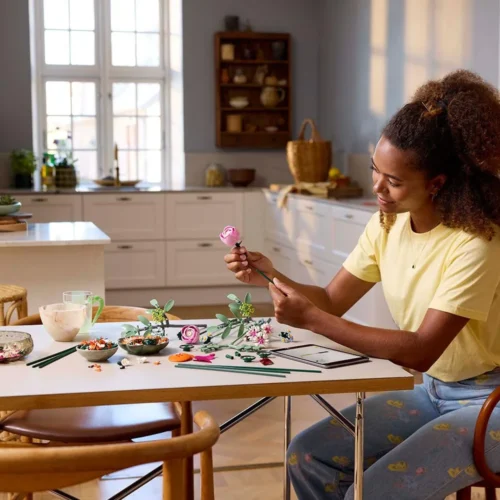 LEGO Botanicals – Beautiful Pink Flower Bouquet