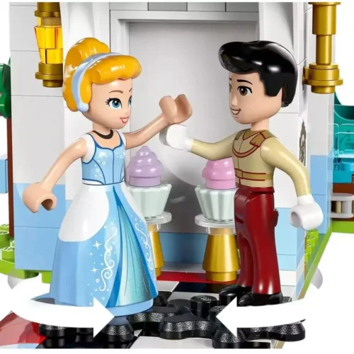LEGO Princess Cinderella’s castle and horse-drawn carriage- 43275