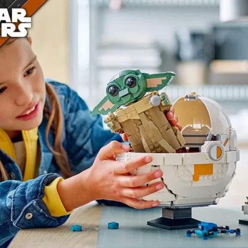 LEGO Star Wars – Grogu in his repulsor cradle