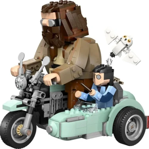 Alternative view of LEGO Harry Potter Hagrid and Harry's Motorcycle Ride - 76443