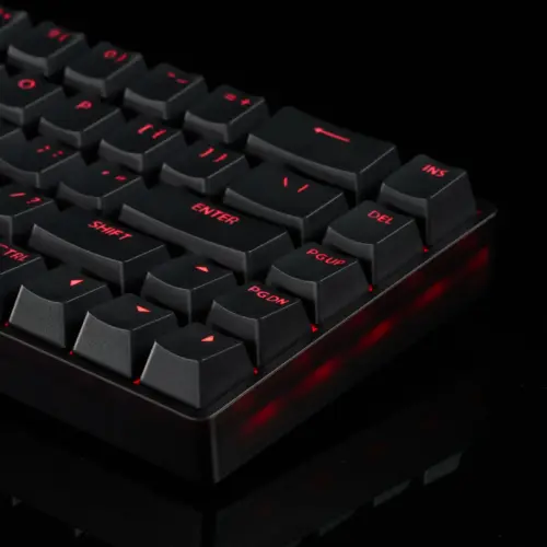 Madlions професионална геймърска механична клавиатура Professional Gaming Mechanical Keyboard FIRE 68 RGB – 8K