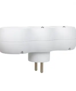 Alternative view of Maclean Splitter double socket MCE339 type E