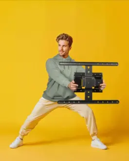 Alternative view of Hama Fullmotion ultraslim TV wall bracker 600x400