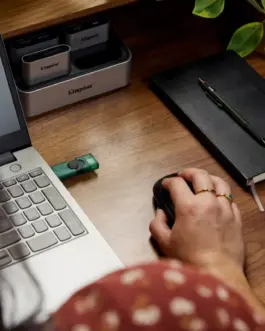 Alternative view of Kingston Pendrive Data Traveler DuoG2 128GB USB-A/USB-C 3.2 Gen1