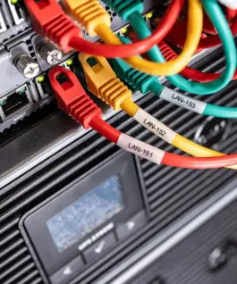 ПРОФЕСИОНАЛЕН ЕТИКЕТЕН БАРКОД ПРИНТЕР BROTHER PT-E560BTVP