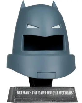 Фигурка DC Direct Armored Batman (The Dark Knight Returns) Cowl Replica 1:3 Scale McFarlane