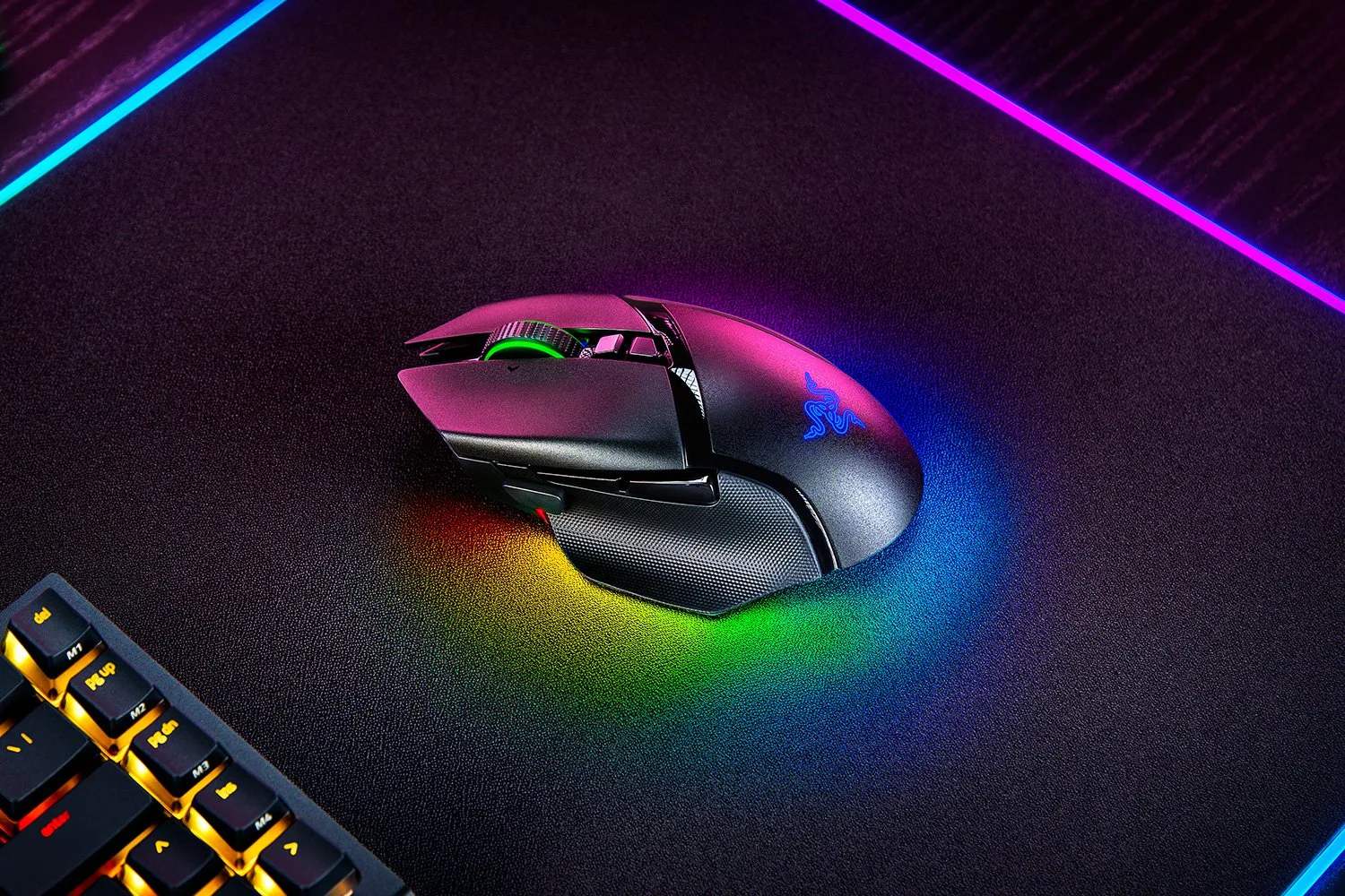 ГЕЙМЪРСКА МИШКА RAZER BASILISK V3 Pro - Безжична / Wireless - 30000 DPI - Black - PN RZ01-04620100-R3G1 - Image 313