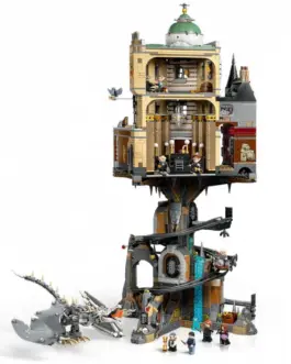 Alternative view of LEGO Gringotts Wizarding Bank Collectors Edition