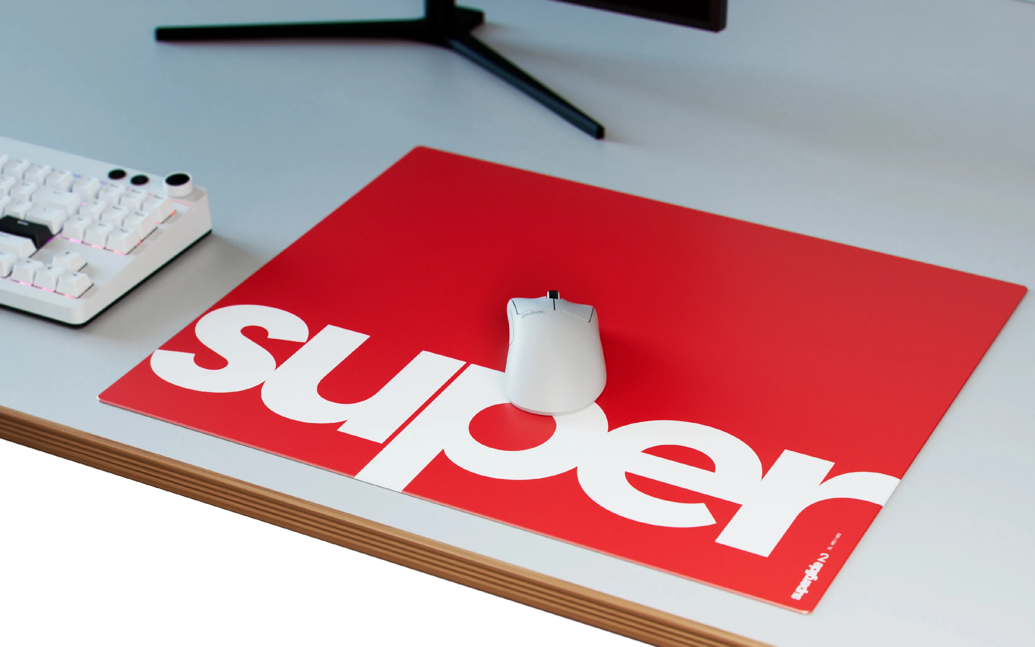 Superglide професионален стъклен геймърски пад за мишка Gaming Glass Mousepad Superglide Pad v2 XL Red - 490 x 420 mm - Image 354