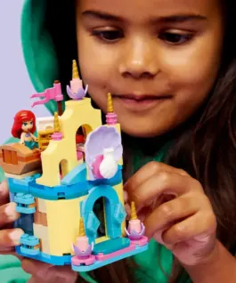 LEGO Blocks Disney 43285 Ariels Magical Mini Palace