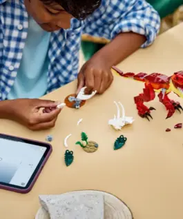 Alternative view of LEGO Blocks Creator 31379 Fierce Dinosaur