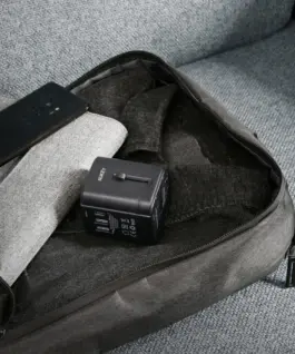 AUKEY PA-TA01 черен Universal Traver адаптер 2xUSB+1xUSB C 7.8A Fits in 150 Countries - Image 4