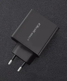 Qoltec зарядно | 45W | 5-20V | 2.25-3A | USB typ C PD | USB | черен