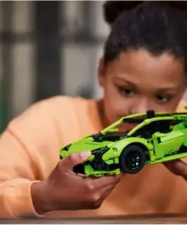 LEGO LEGO Technic 42161 Lamborghini Huracán Tecnica