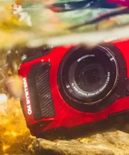 Olympus Camera TG-7 червен