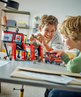LEGO Klocki City 60414 Remiza strażacka z wozem strażackim
