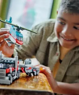 LEGO LEGO Creator 31146 Flatbed Truck with Helicopter