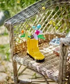 Alternative view of LEGO LEGO Creator 31149 Flowers in Watering Can