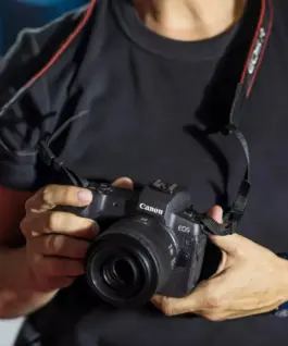 Alternative view of Canon Obiektyw RF 35mm F1.8 IS Macro STM 2973C005