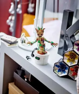 LEGO Marvel Super Heroes Dancing Groot