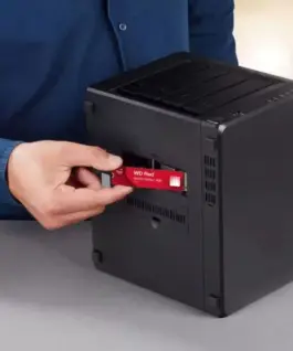 Western Digital SSD диск червен SSD 1 TB SN700 2280 NVMe M.2 PCIe