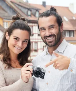 Alternative view of Olympus Camera OM-D E-M10 Mark IV + 14-150mm silver