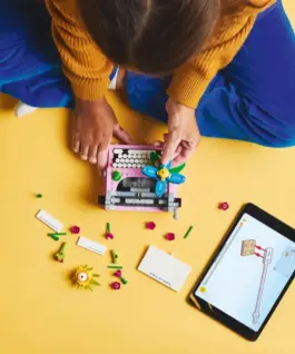 LEGO Blocks Creator 31169 Typewriter with Flowers