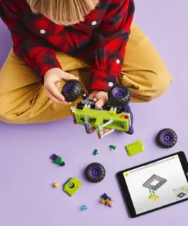 LEGO Blocks Super Heroes 76312 The Hulk Truck vs. Thanos