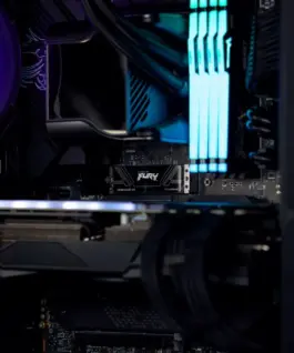 Alternative view of Kingston SSD Renegade G5 4TB NVMe 5.0 M.2 2280 14800/14000MB/s