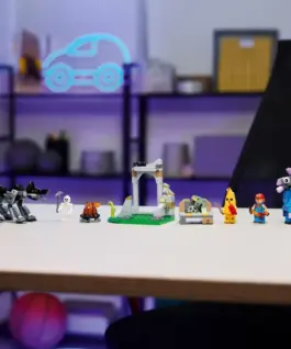 LEGO Fortnite building blocks 77075: Skully and Sparkplug and the Camp