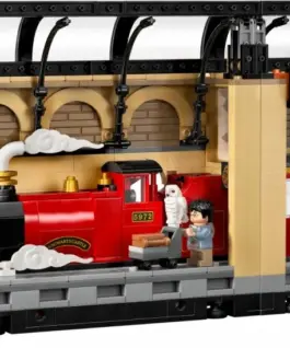 LEGO Harry Potter 76450 Book Nook: Hogwarts Express