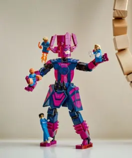 LEGO Super Heroes 76316 Fantastic Four minifigures vs Galactus