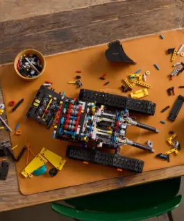 LEGO LEGO Technic 42215 Volvo EC500 Hybrid Excavator