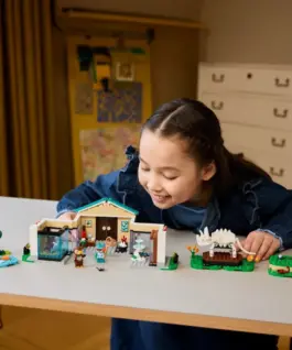 Alternative view of LEGO Animal Crossing 77056 Blathers Museum Collection