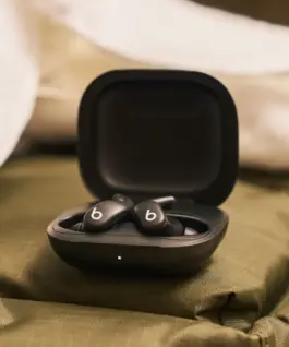 Apple Earbuds Powerbeats Fit – wireless – Jet черен