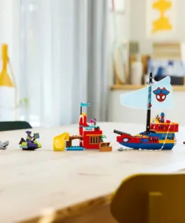 LEGO Blocks SPIDEY 11208 Team Spidey Pirate Ship