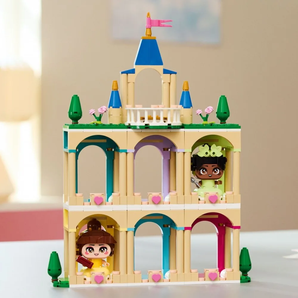 LEGO Blocks Disney 43291 Mini Belle and Tiana with Castle - Image 4