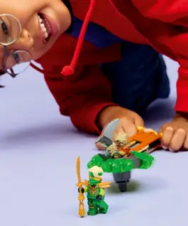 LEGO Blocks Ninjago 71850 Lloyd vs. Earth Monster Spinner