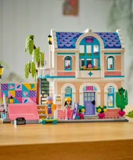 LEGO Blocks Friends 42687 Lianns Family House