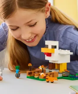 LEGO Blocks Minecraft 21585 Chicken Farm
